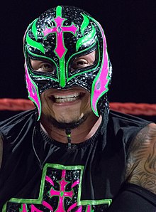 How tall is Rey Mysterio?